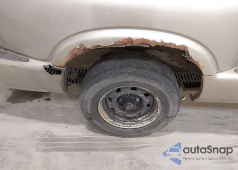 1998 Chevrolet S-10 Ls Sportside z USA, uszkodzony, nr VIN 1GCCS1940W8215083